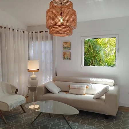 Tropical Con Piscina Y Aire Acondicionado Ferienhaus